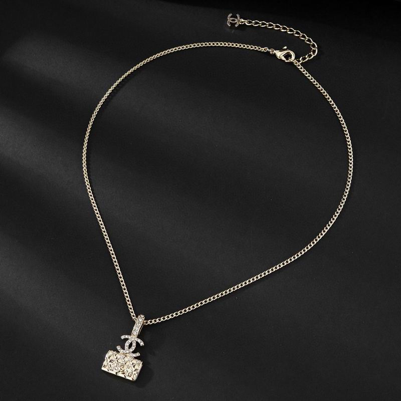 Chanel Necklace 05yxs44